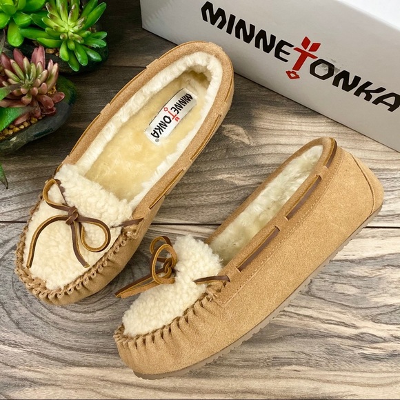 NIB Minnetonka Allie Berber Plug Moccasin Slipper - Picture 1 of 11